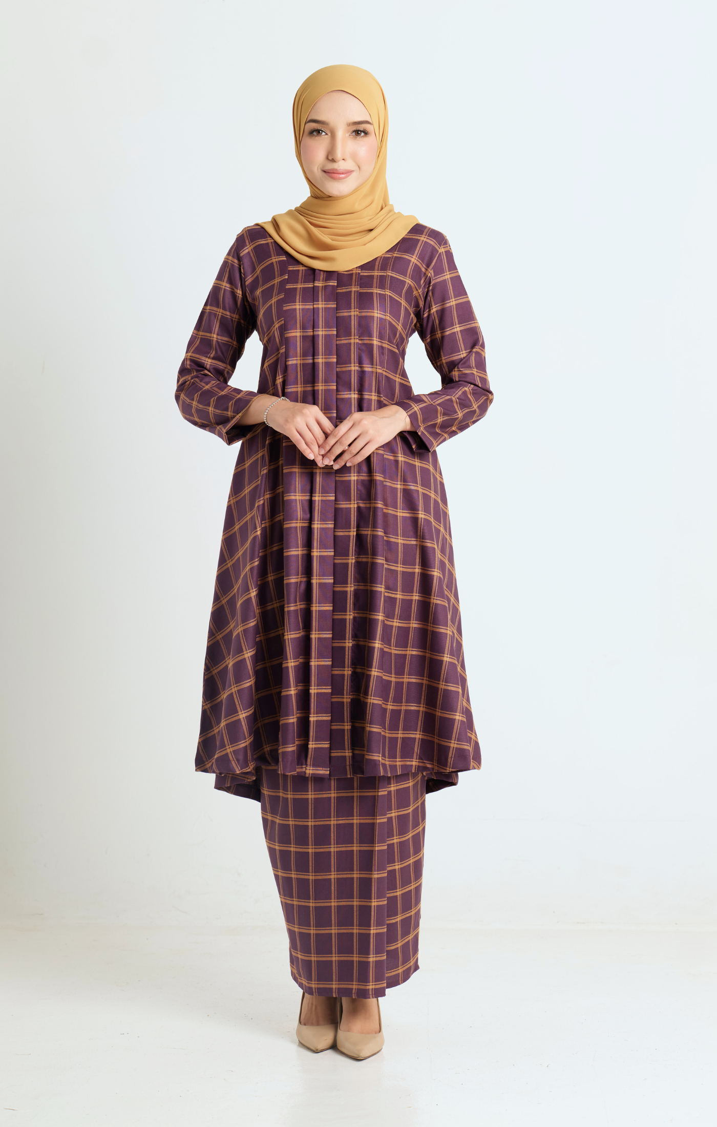 kebaya labuh klasik
