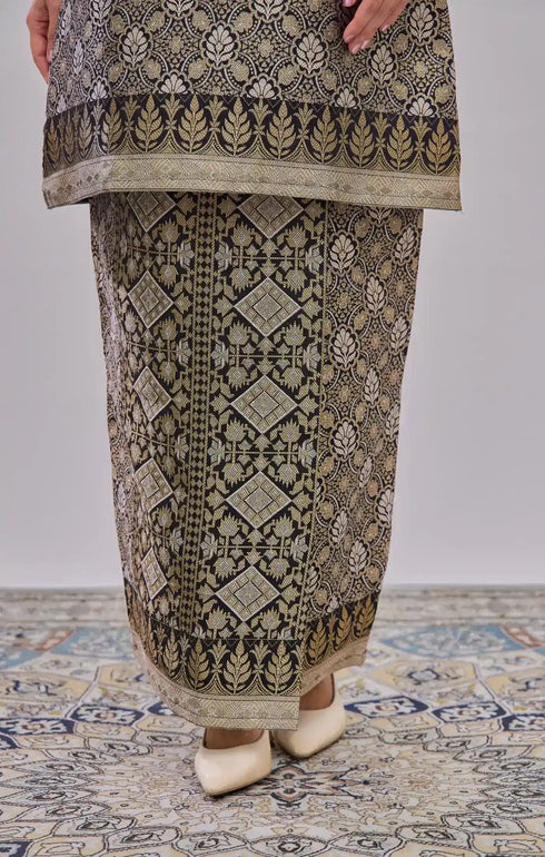 RABAI KURUNG MODEN | BLACK GOLD ORCHID