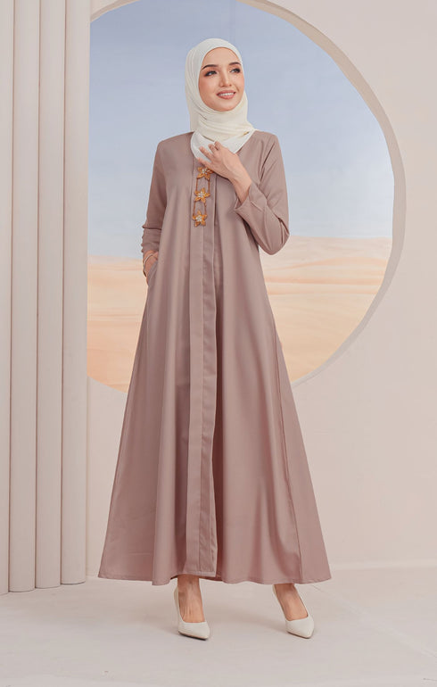 Rubi Jubah Kebarung Klasik | Light Coffee