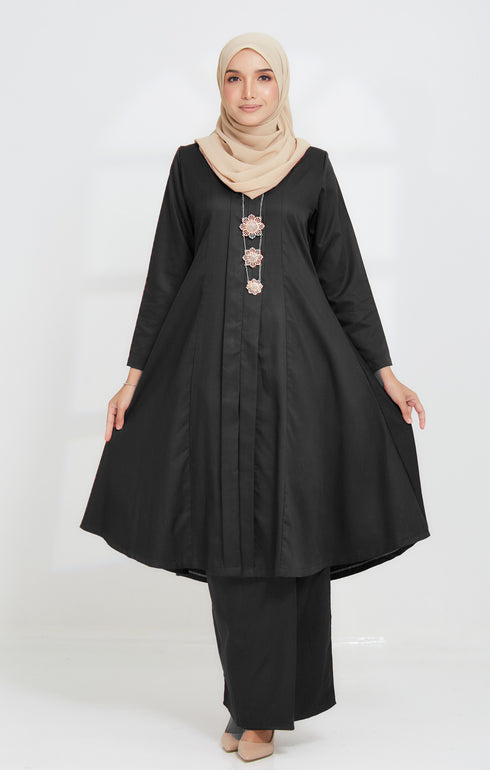 kebarung klasik hitam