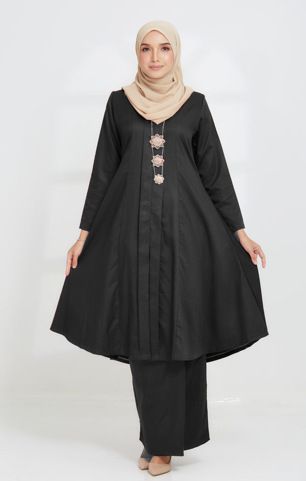 kebarung klasik hitam