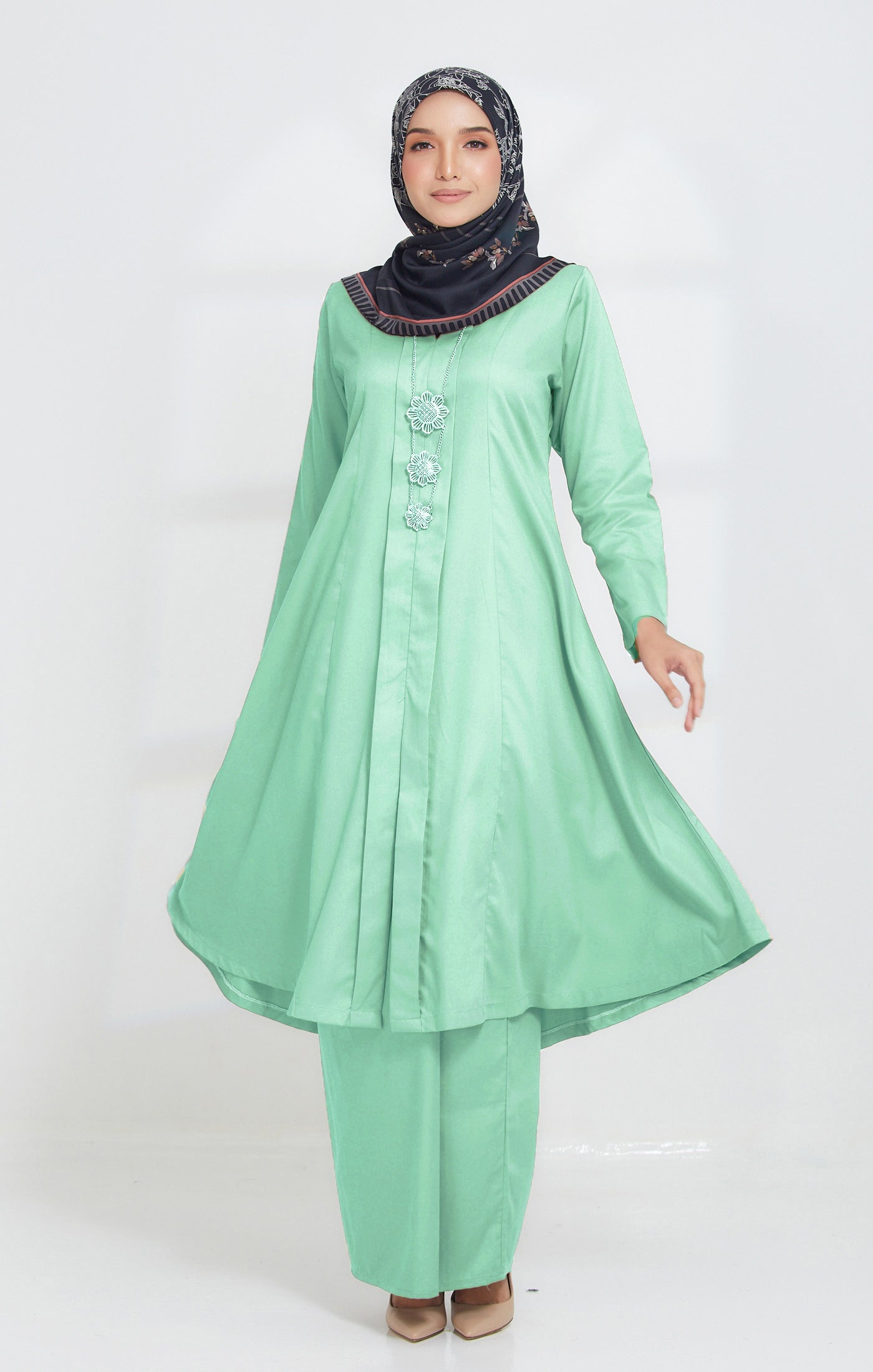Luna Kebarung Klasik | Mint Green
