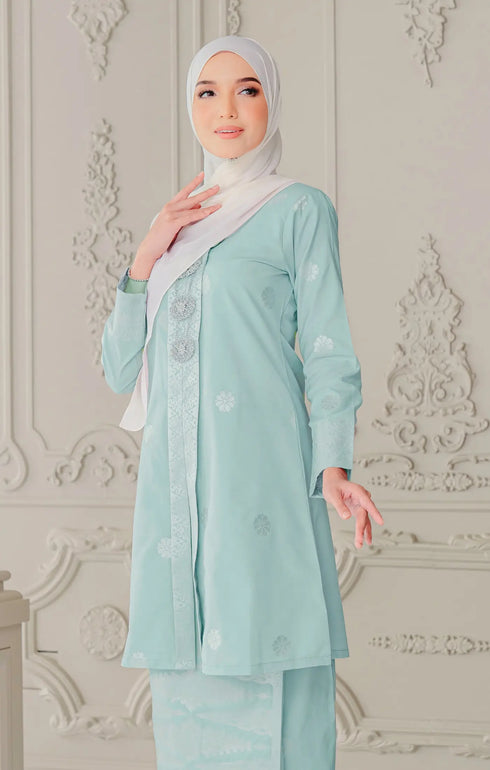 Laylo kebaya | Baby Mint Green Silver