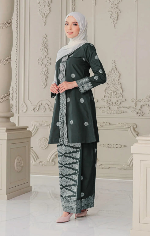 Laylo kebaya | Emerald Green Silver