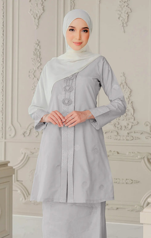 Laylo kebaya | Light Grey Silver