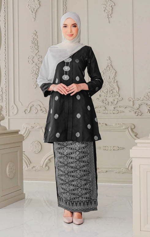 Anggun Kebaya | Black Silver