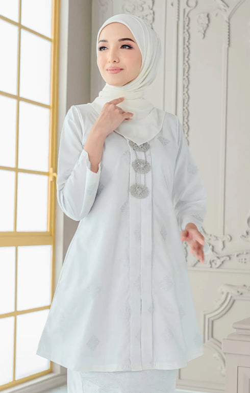 Anggun Kebaya | White Silver - With Lining