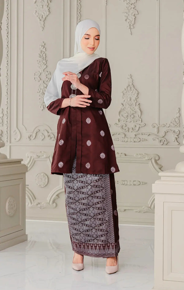 Anggun Kebaya | Maroon Silver