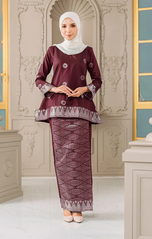 Aryana Kurung Kedah | Dark Maroon Silver