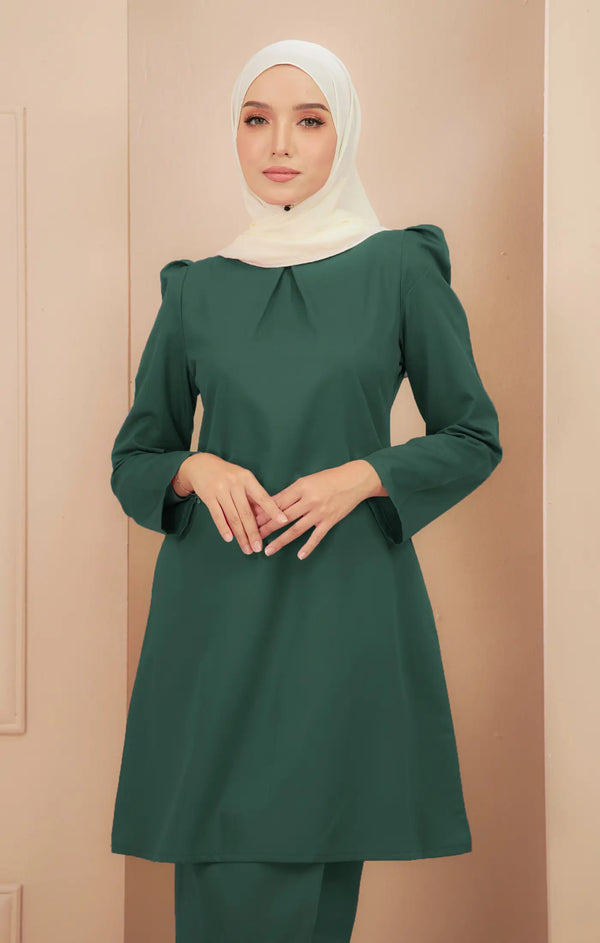 Dahlia Kurung Riau Plain | Dark Emerald Green