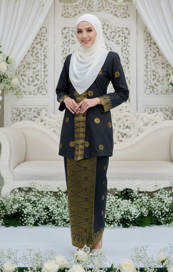 DEFECT-Seroja Kebaya | Black Gold