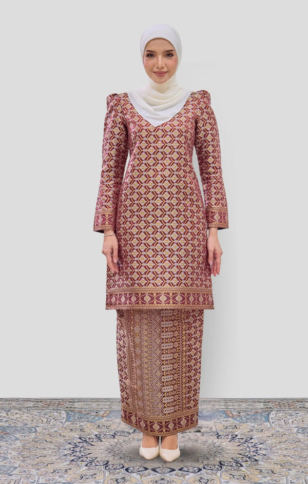 EMMA KURUNG MODEN | MAROON GOLD