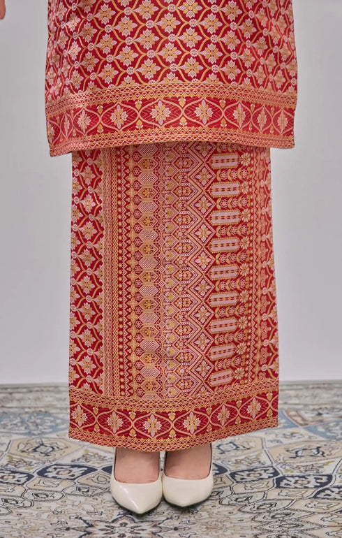 EMMA KURUNG MODEN | RED CHILI GOLD