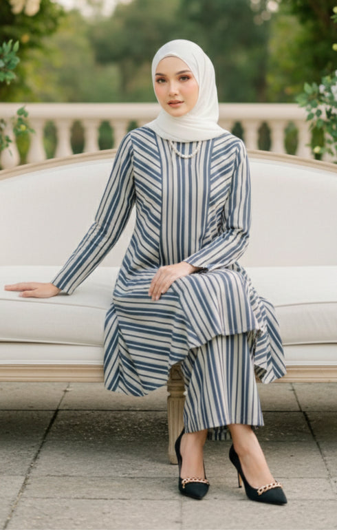 Front view Liyana 2.0 Kebarung Linen Navy Blue Stripe D3‑2 showing kebarung design and fit