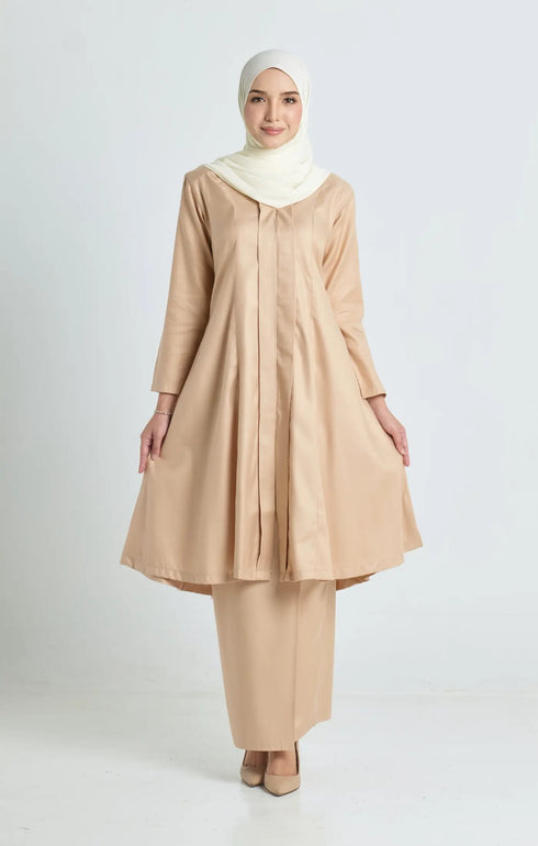 Luna Kebarung Klasik | Nude