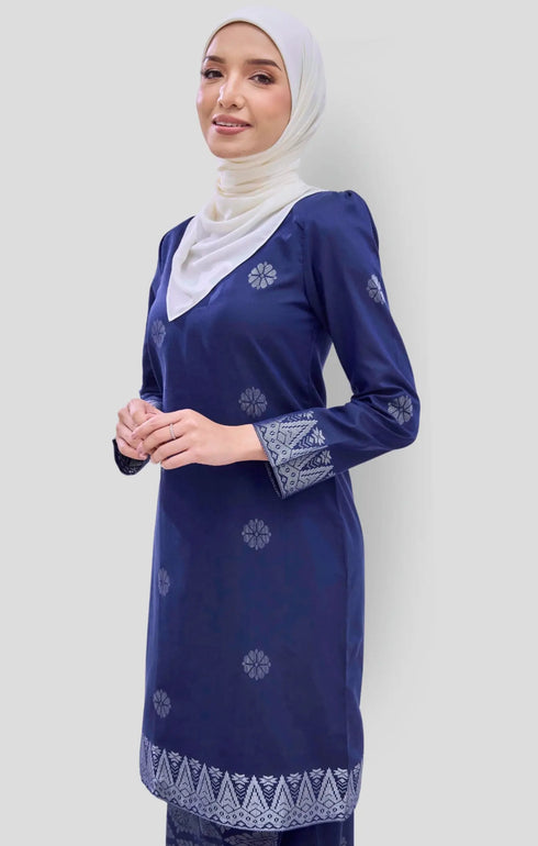 Riza 2.0 Kurung Moden Royal Blue Silver back view outfit