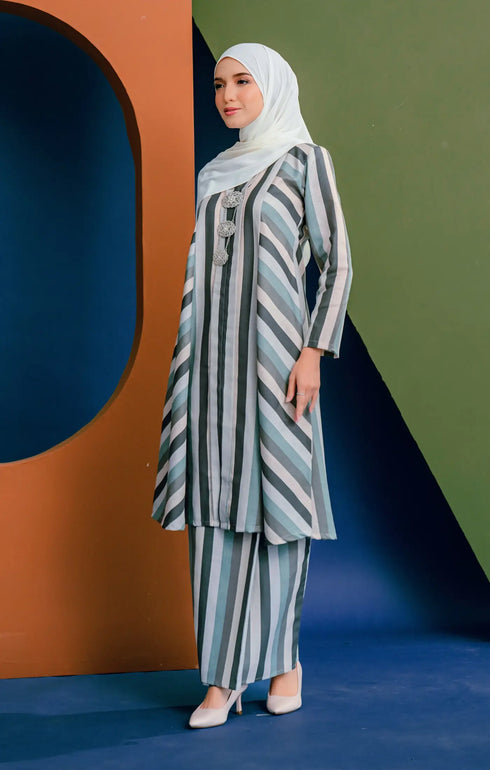 Liyana Kebarung Linen | Dusty Green Stripe