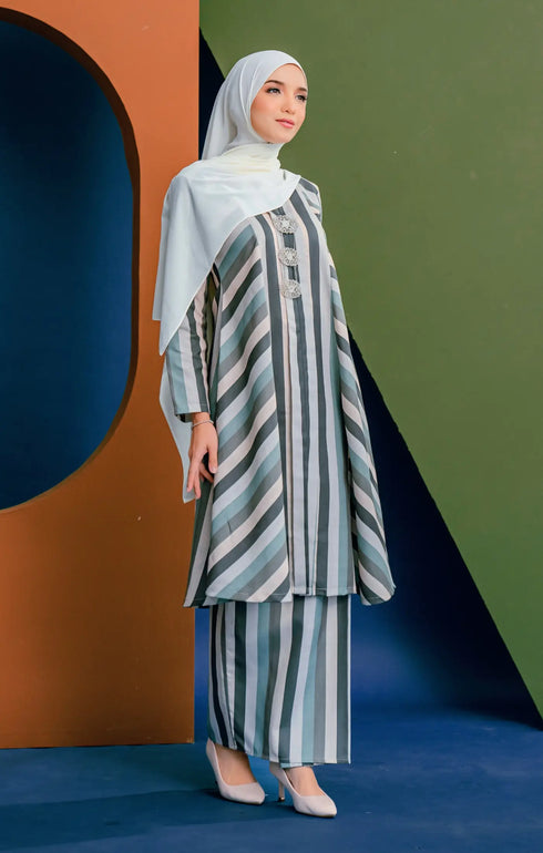 Liyana Kebarung Linen | Dusty Green Stripe