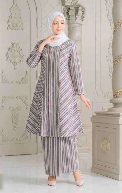 View Liyana 2.0 Kebarung Linen Dusty Pink Stripe D3‑1 highlighting sleeve and silhouette