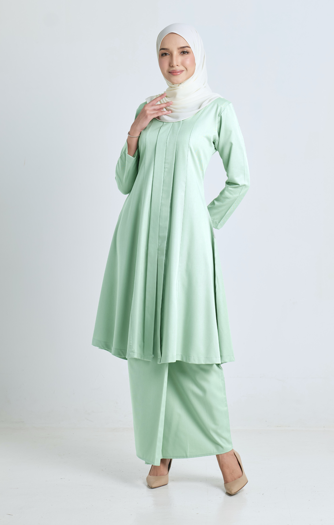 Luna Kebarung Klasik | Light Green