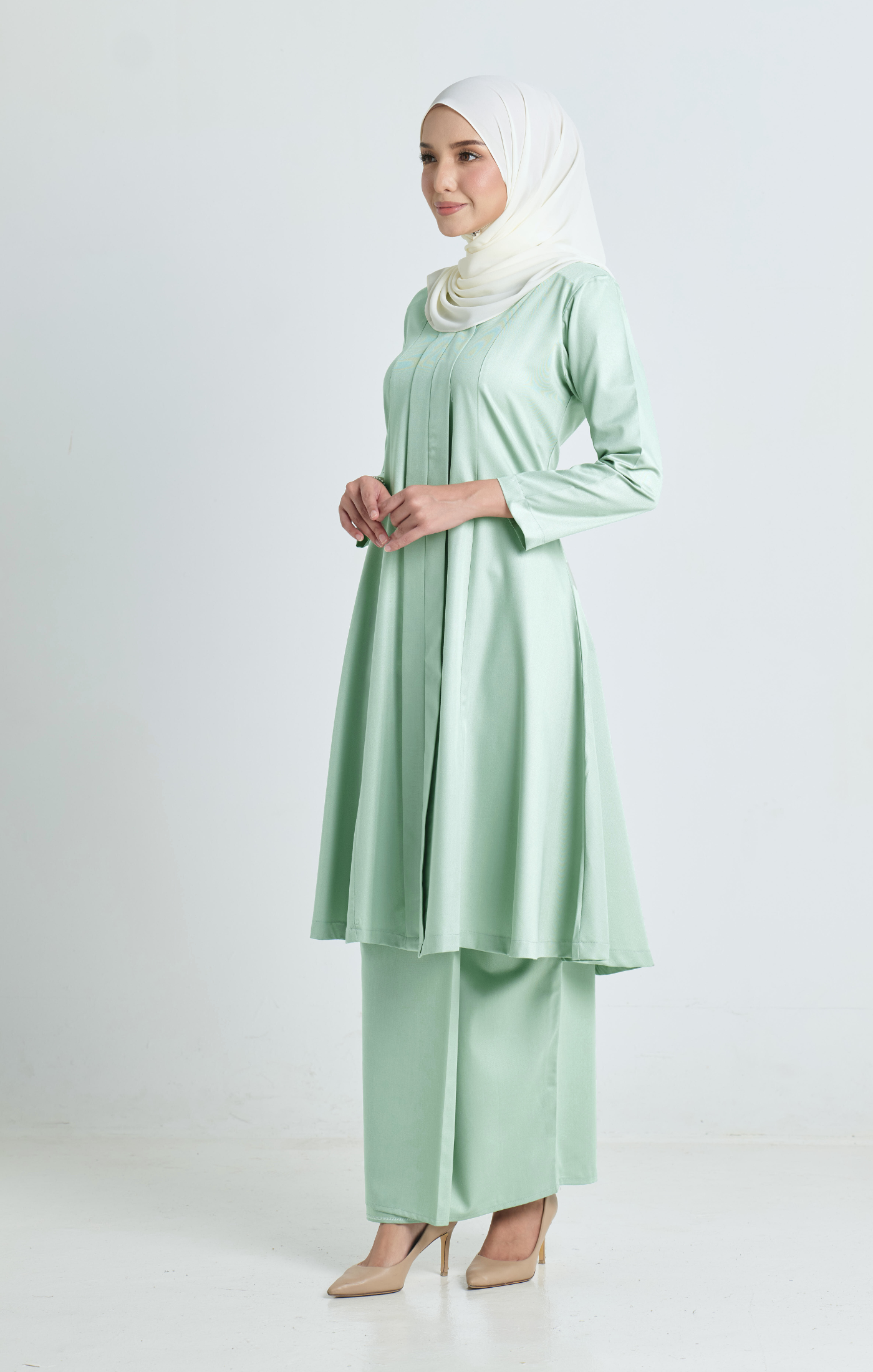 Luna Kebarung Klasik | Light Green