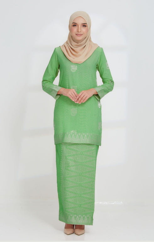 DEFECT-RAYA | APPLE GREEN SILVER