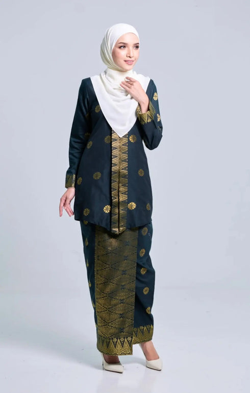 SEROJA KEBAYA | EMERALD GREEN GOLD