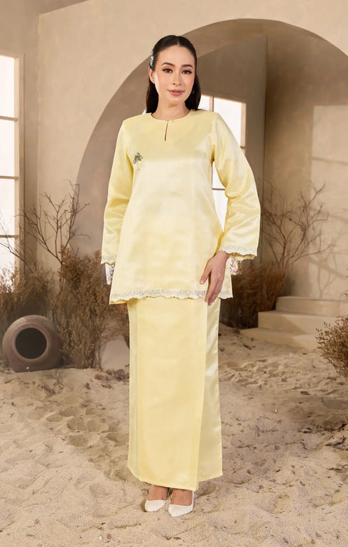 Elegant soft yellow Kurung Kedah outfit