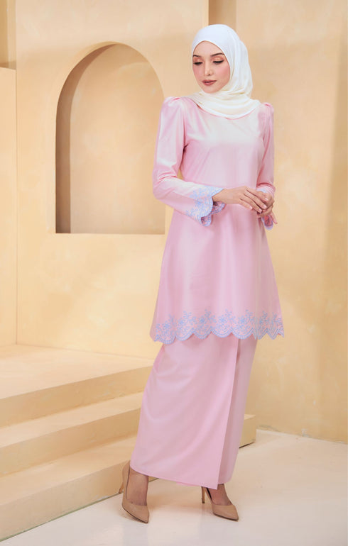 Karla Kurung Riau Sulam | Baby Pink