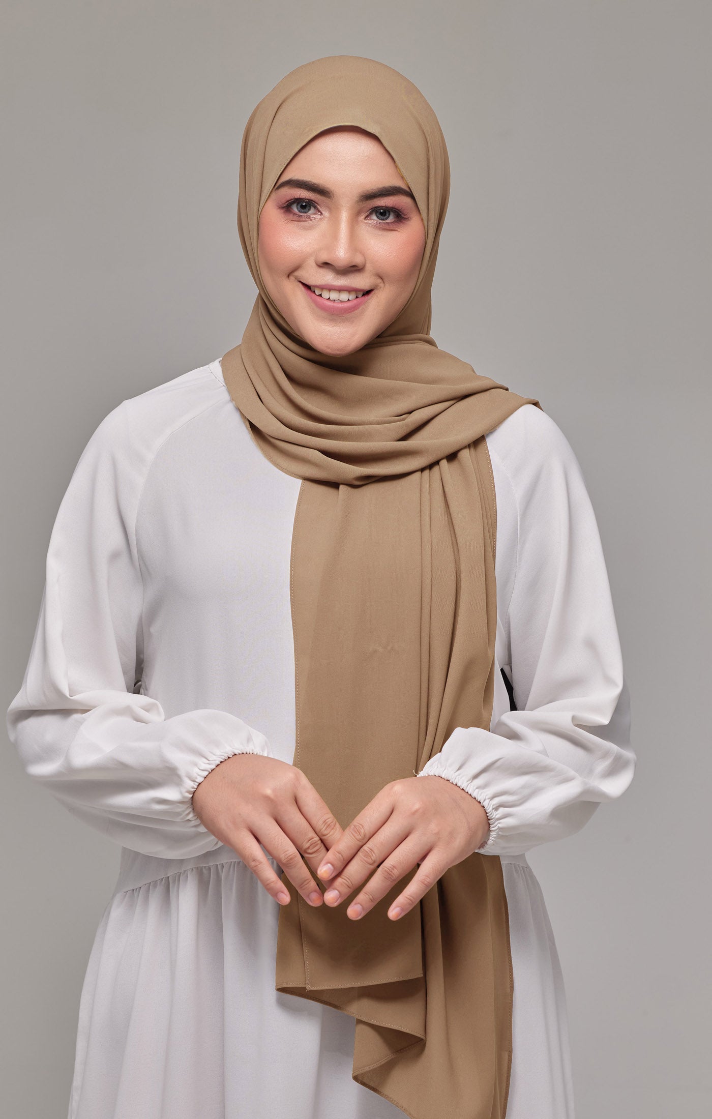 Faura shawl | Latte
