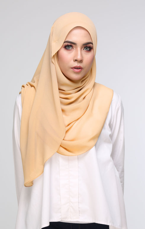 instant shawl nude