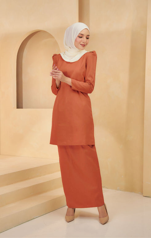 Kuntum Kurung Moden Plain | Brick Orange
