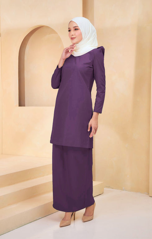 Kuntum Kurung Moden Plain | Dark Purple