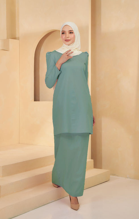 Kuntum Kurung Moden Plain | Dusty Green