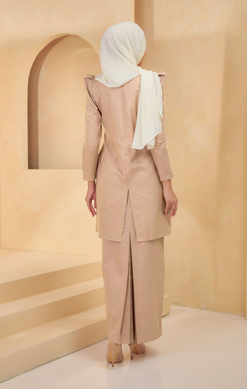 Kuntum Kurung Moden Plain | Nude