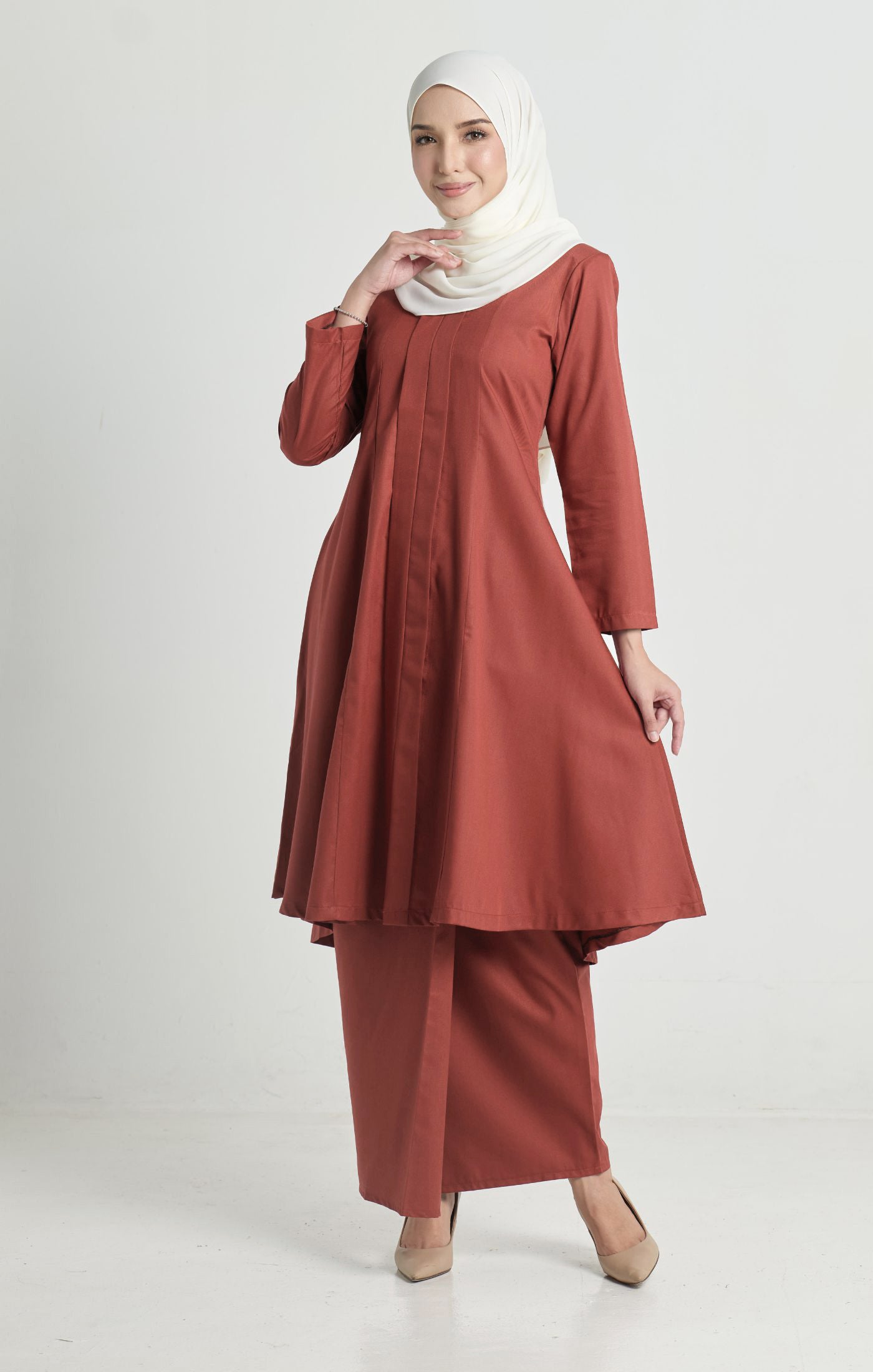 Luna Kebarung Klasik | Salmon