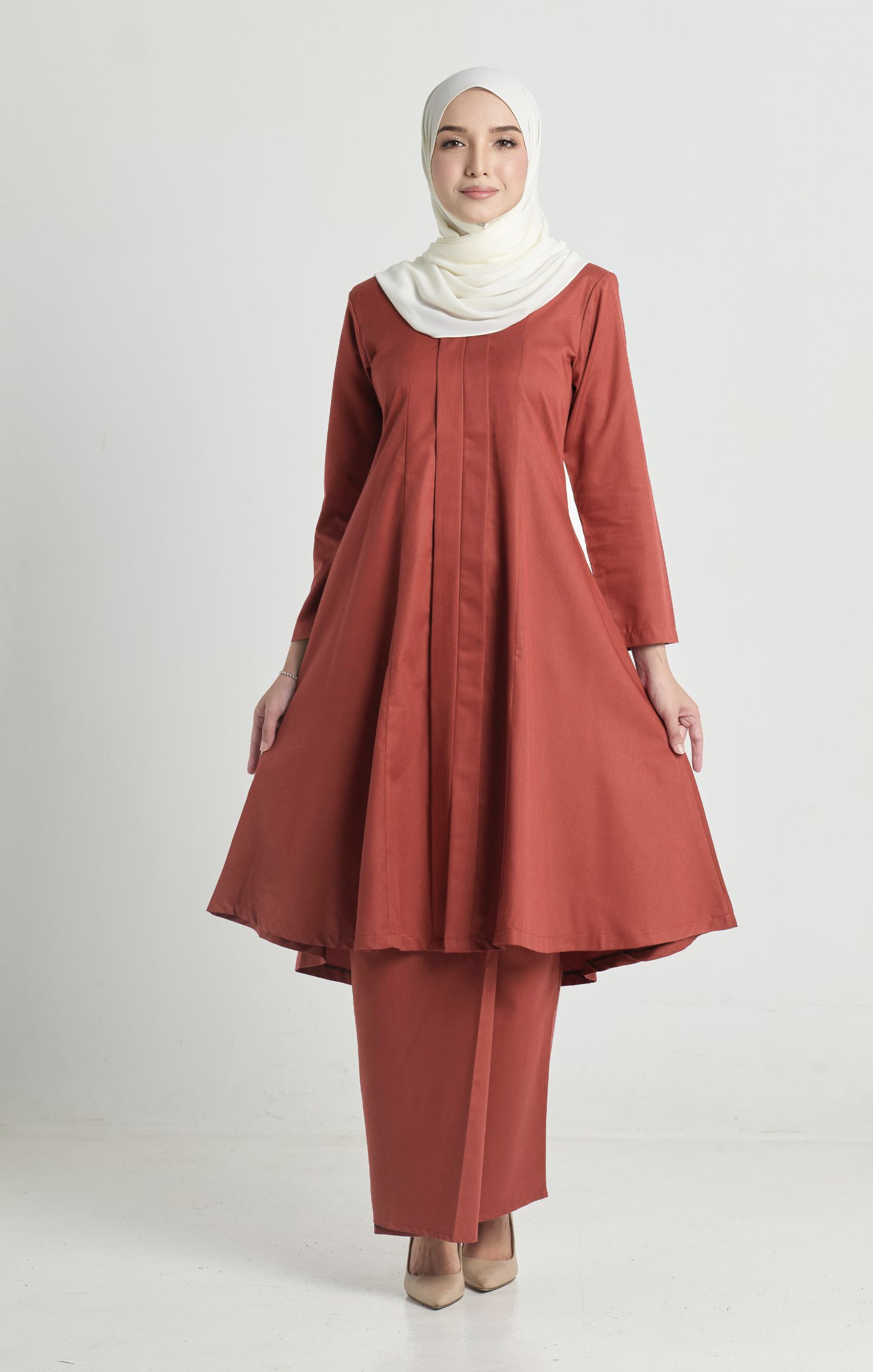 Luna Kebarung Klasik | Salmon