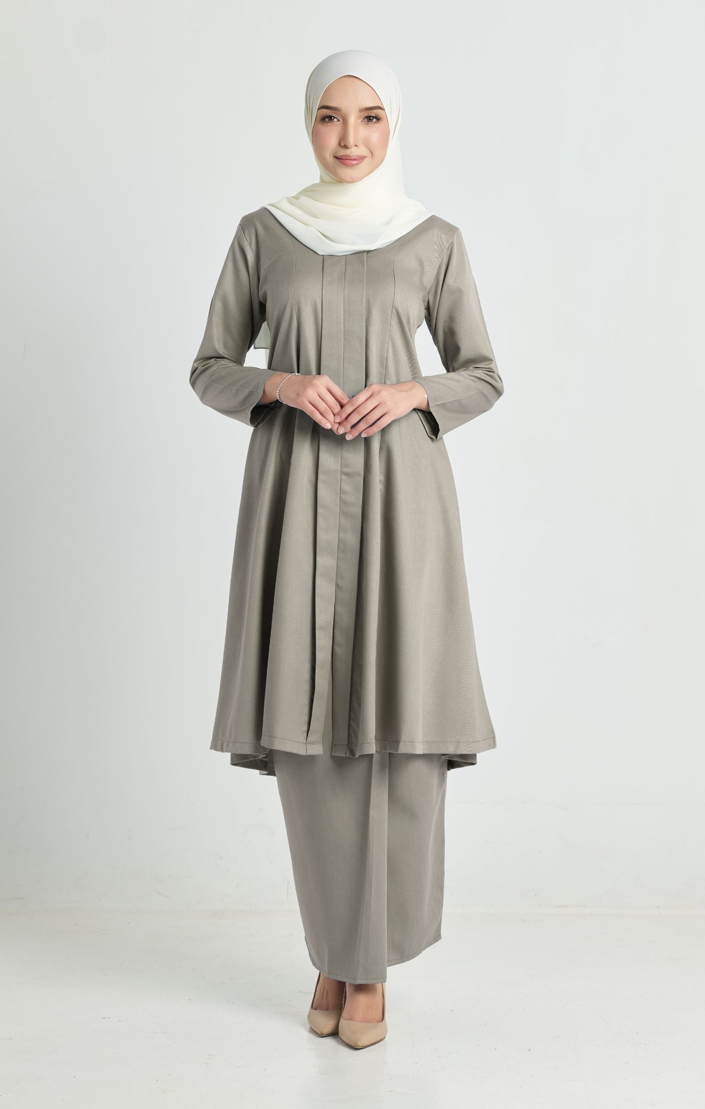 Luna Kebarung Klasik | Smokey Green