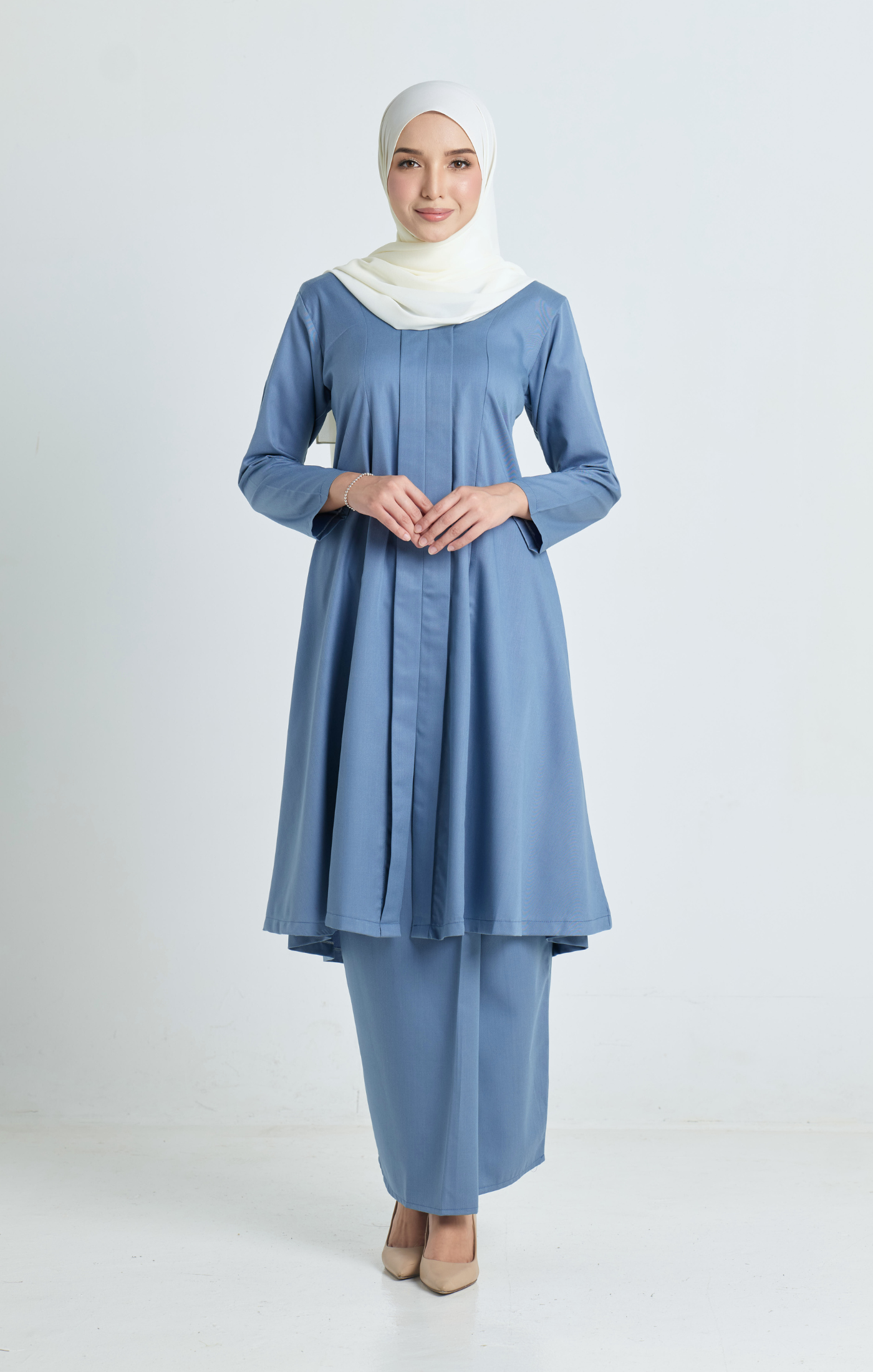 Kebarung Smokey Blue
