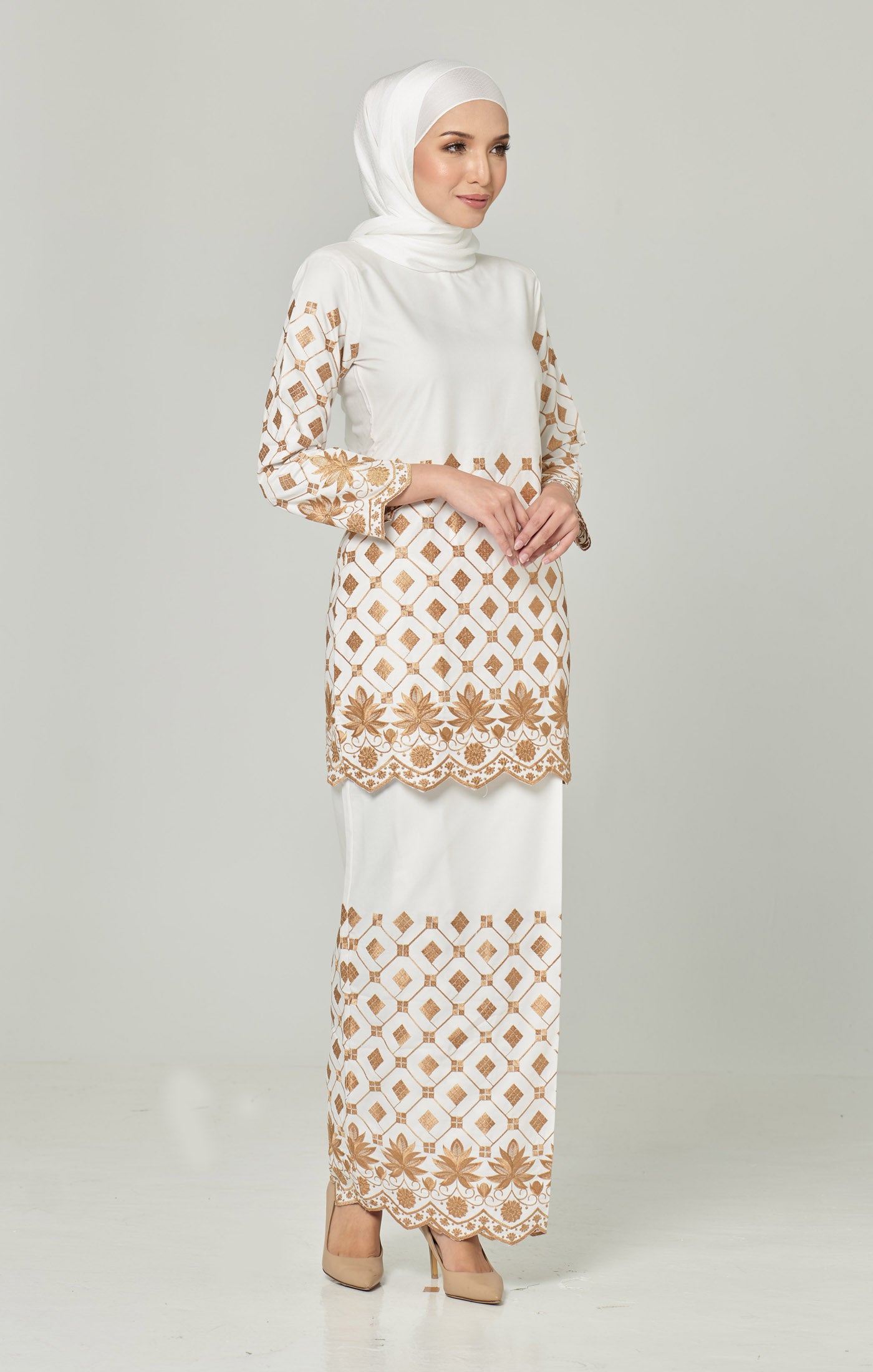 Vella Kurung Moden | White