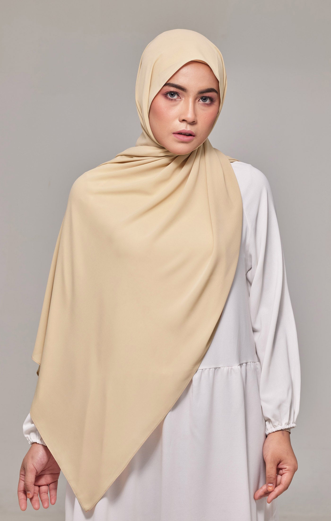 Faura shawl | Nescafe