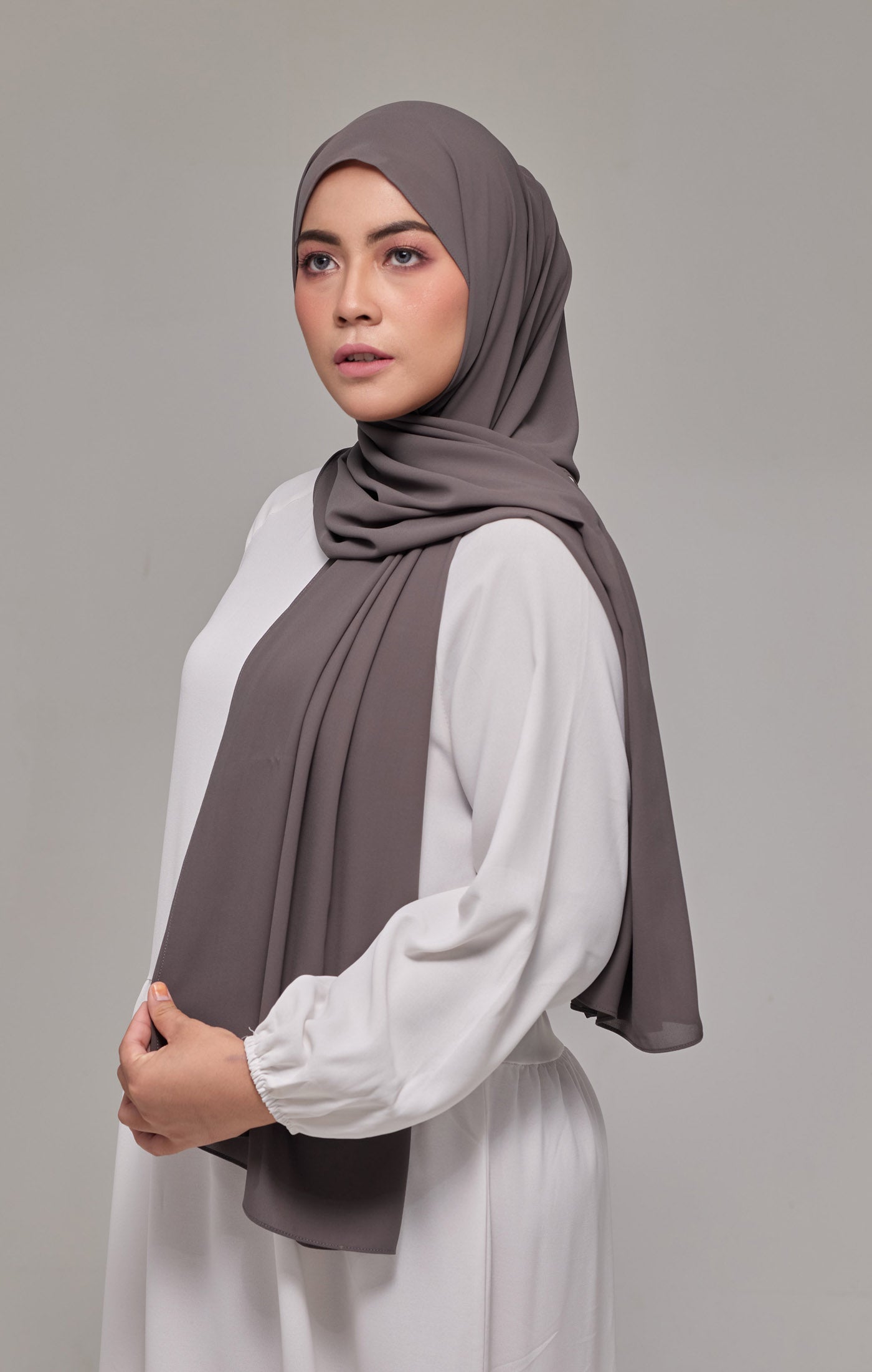 Faura shawl | Smokey Grey