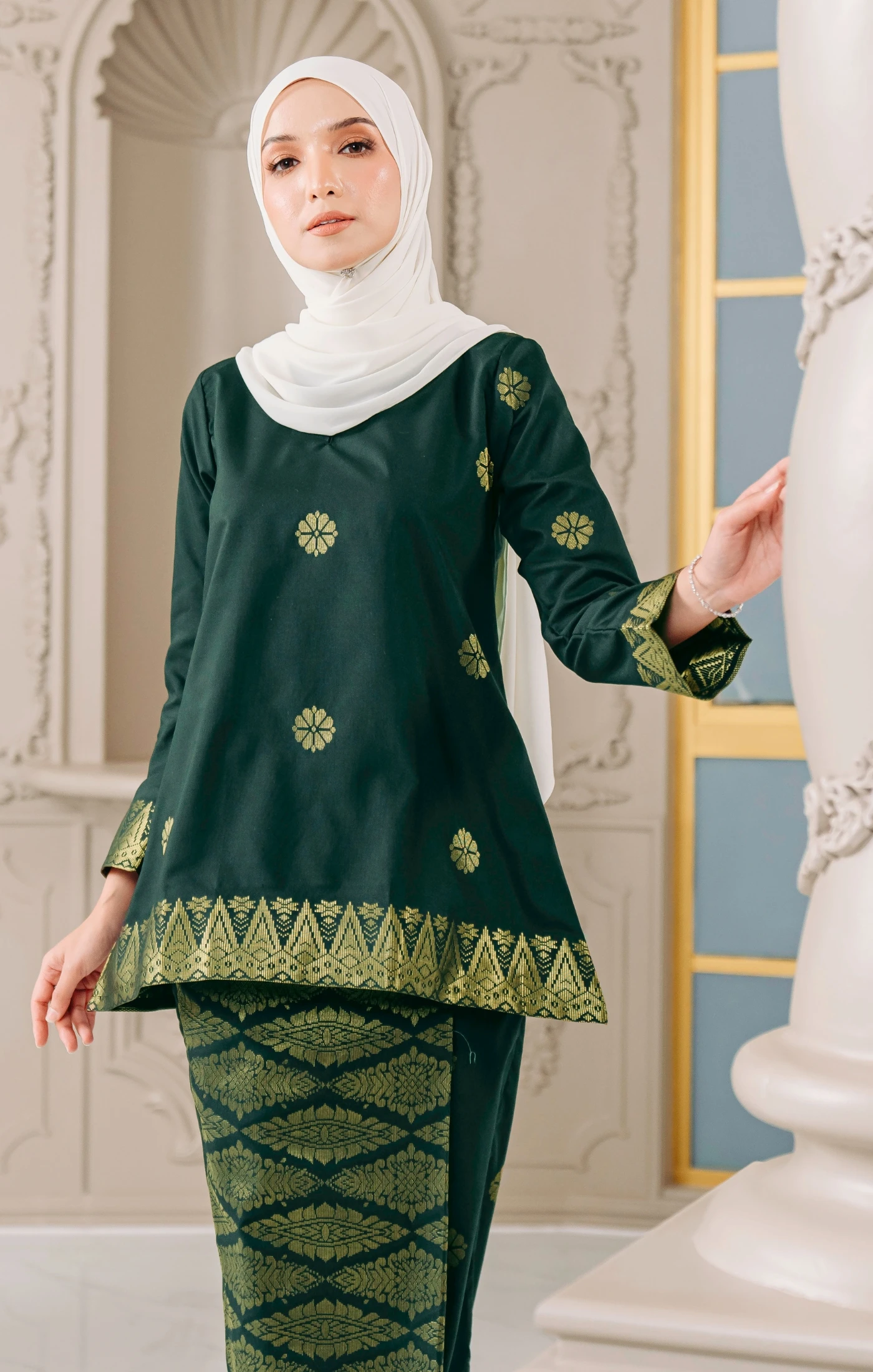 Aryana Kurung Kedah | Dark Emerald Green Gold — alternate view