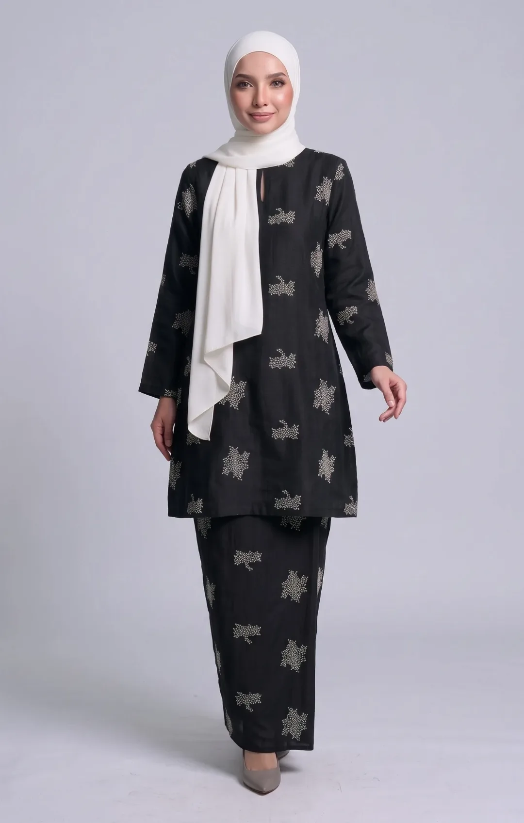 Hazel Baju Kurung Riau Sulam | Black