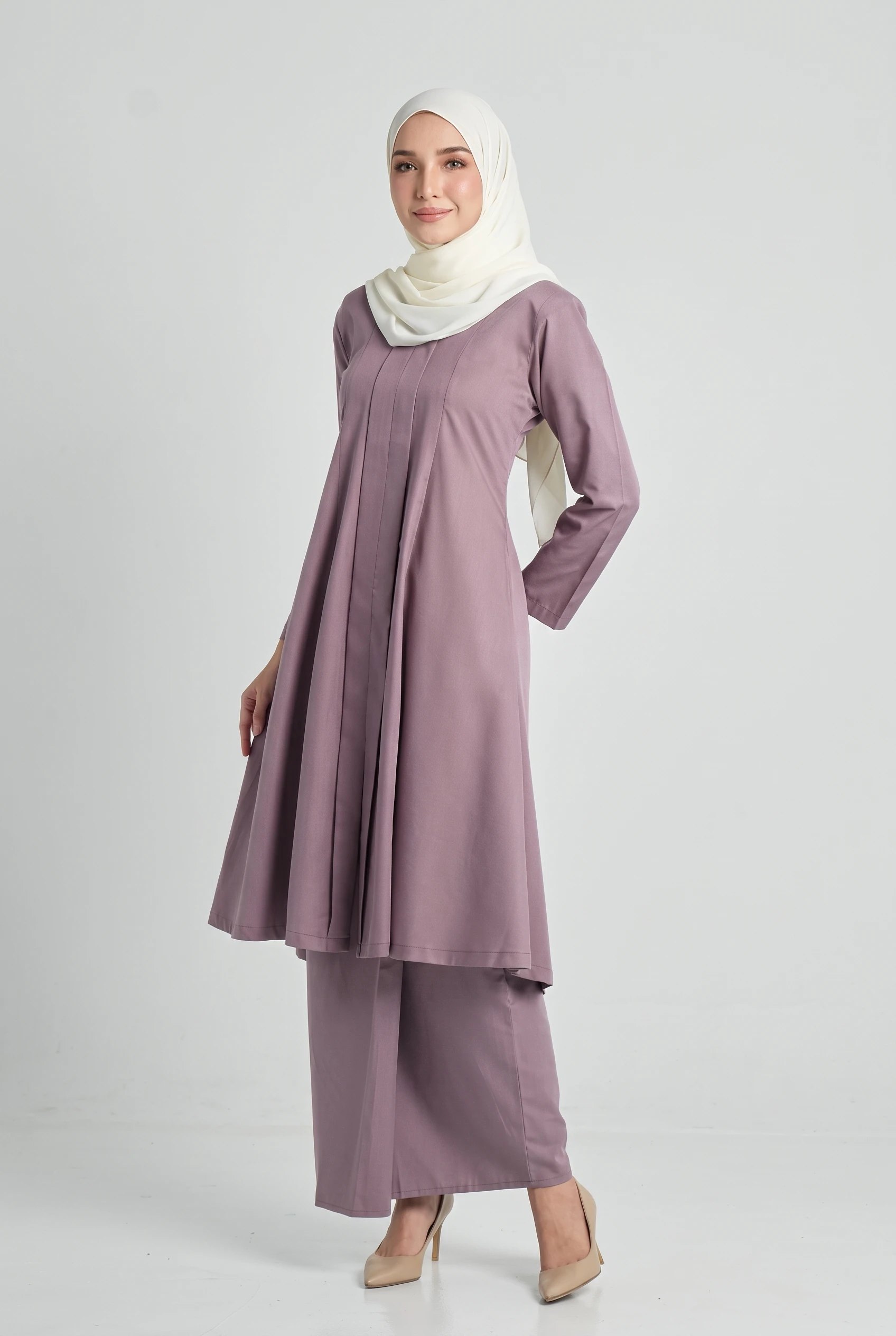 Luna Kebarung Klasik | Smokey Purple — alternate view