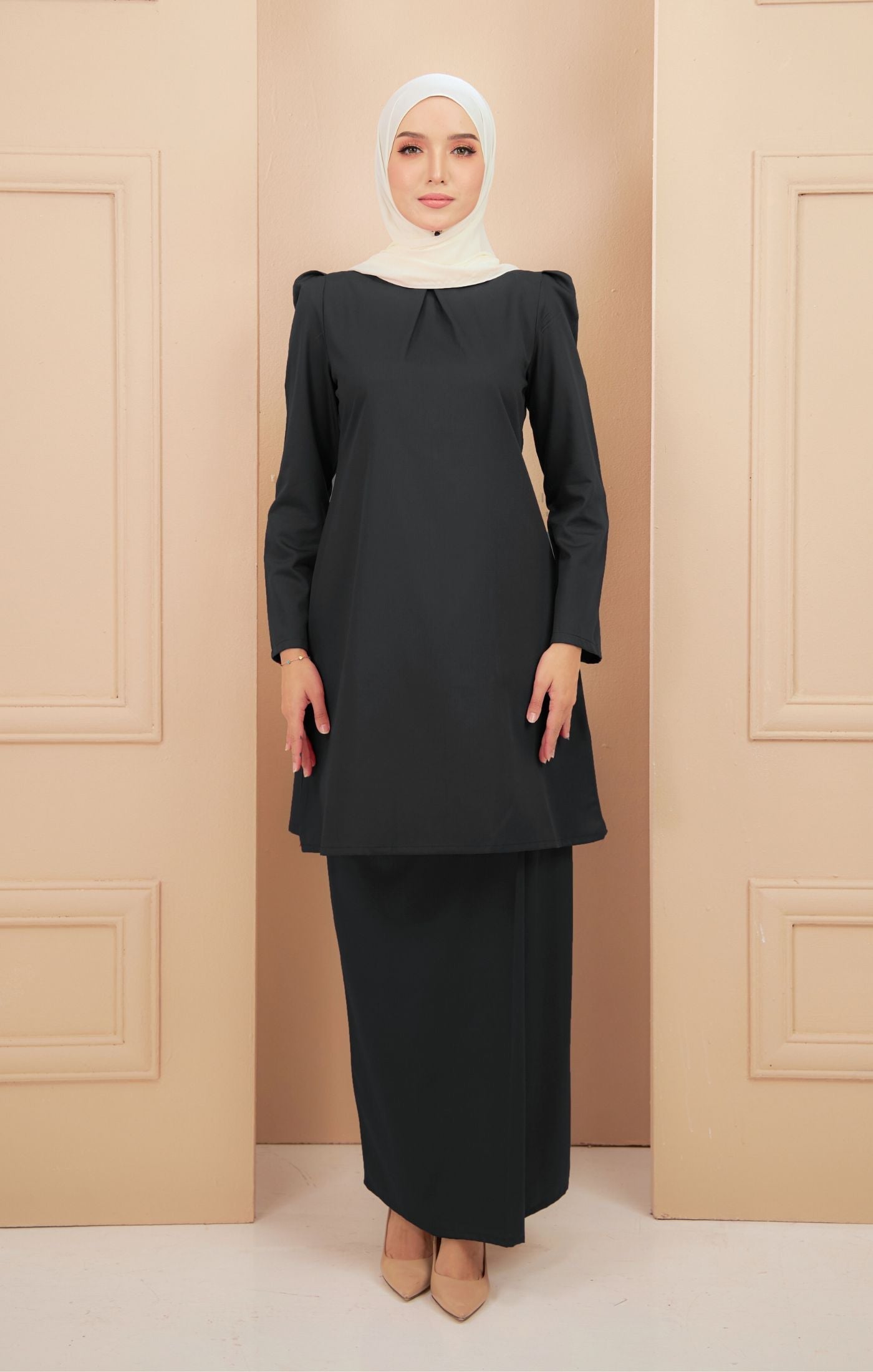 Dahlia Kurung Riau Plain | Black