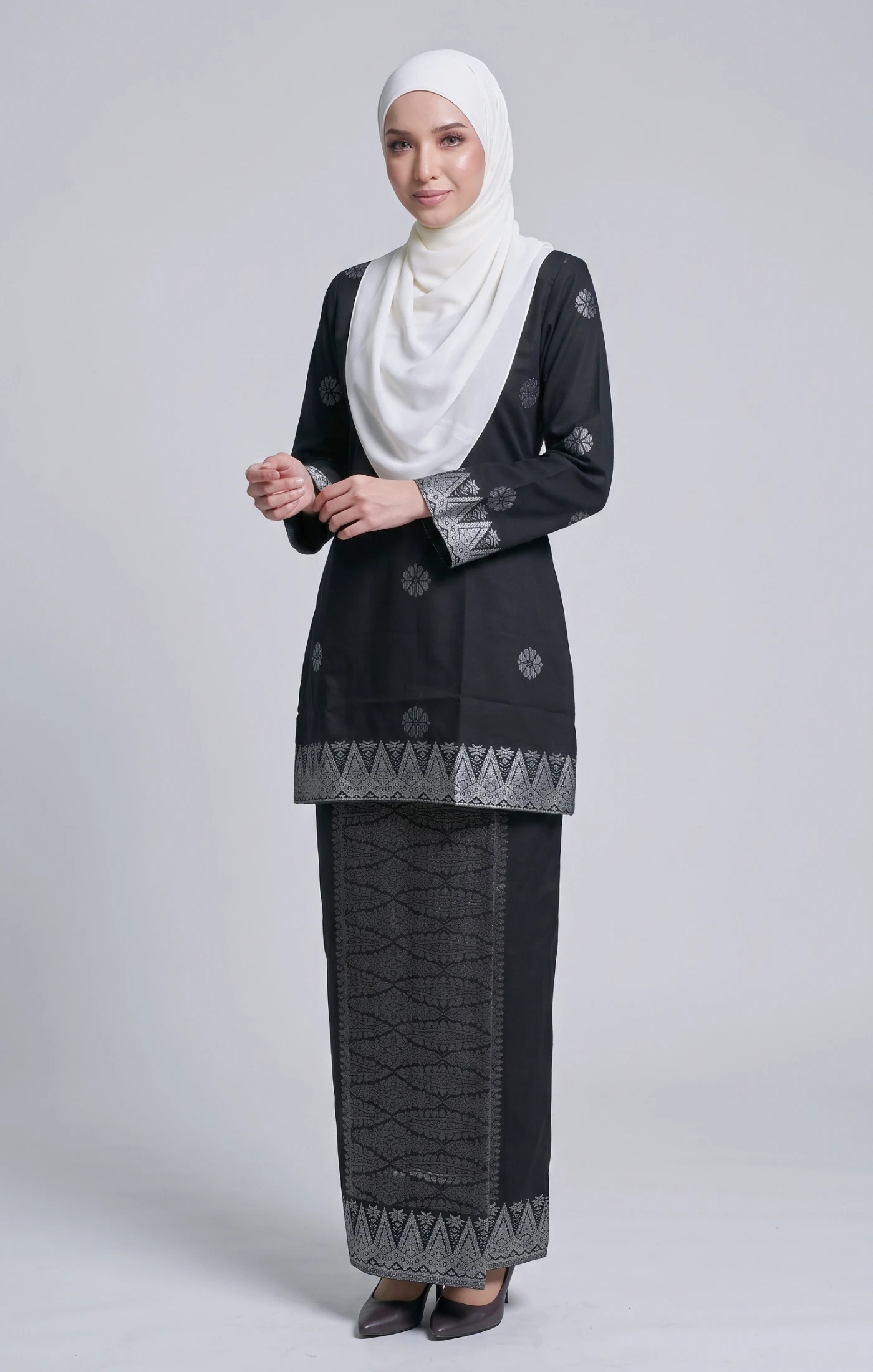 Defect Himani Baju Kurung Moden | Black Silver