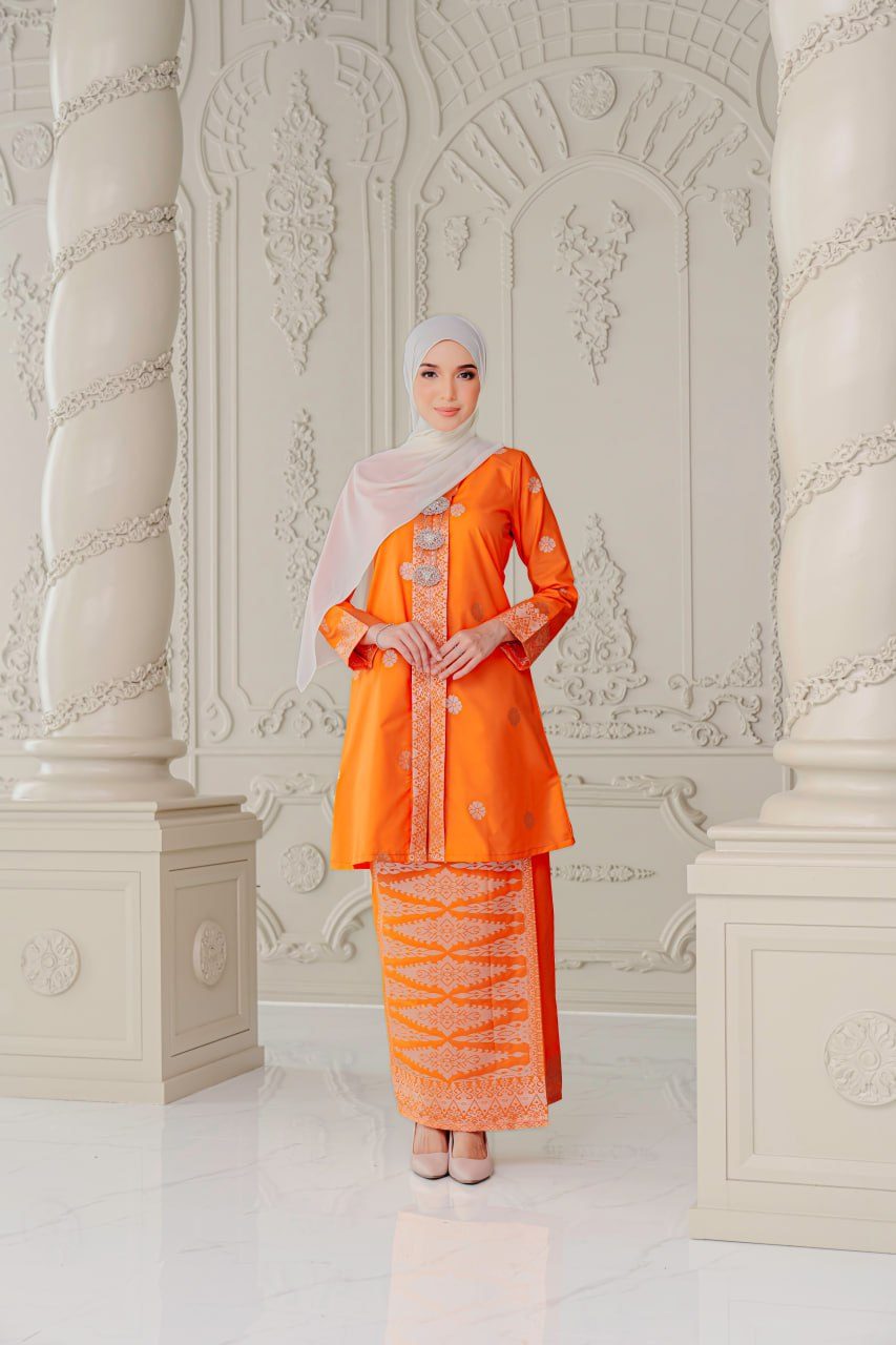 DEFECT LAYLO KEBAYA | ORANGE SILVER