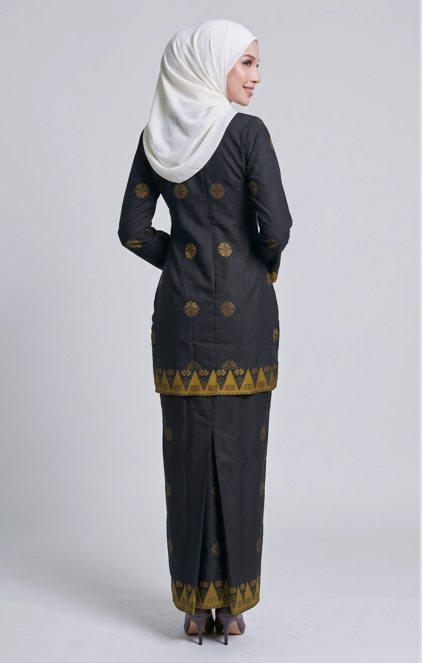 Defect-Himani Baju Kurung Moden | BLACK GOLD — alternate view