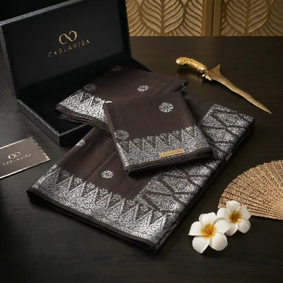Dark Chocolate Silver